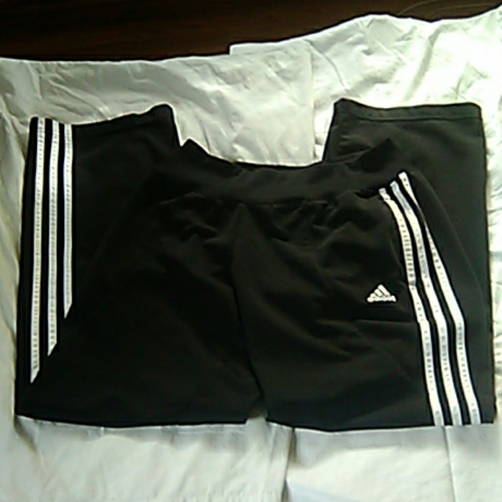 Adidas athletic pants, fits M-L